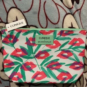Clinique Green and Red Cosmetic Bag Vibrant Floral Design
